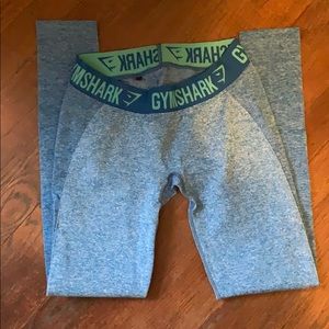Medium pair of gym shark leggings